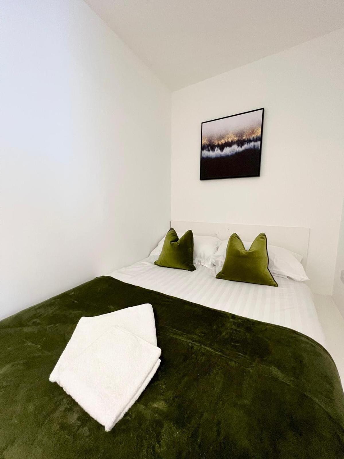 The Escape, The Kove, Bournemouth Beach Экстерьер фото